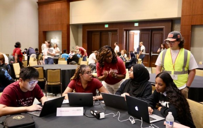 2025 InnovateDAFITC Hackathon 7